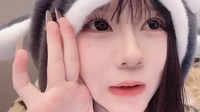 美女lnua-lnua在线直播