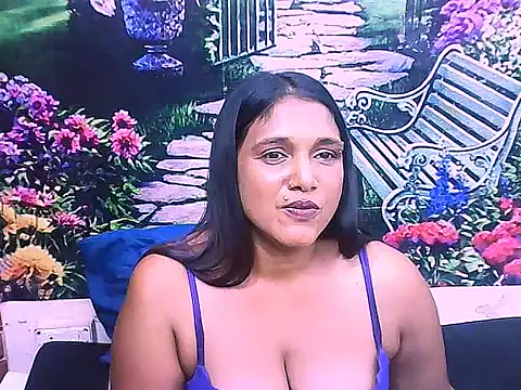 IndianSexyLady20 webcam
