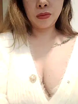 Christine-le1 webcam