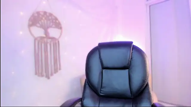 Ginni_charlotte webcam