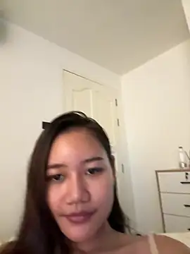 cherrycuteasian webcam