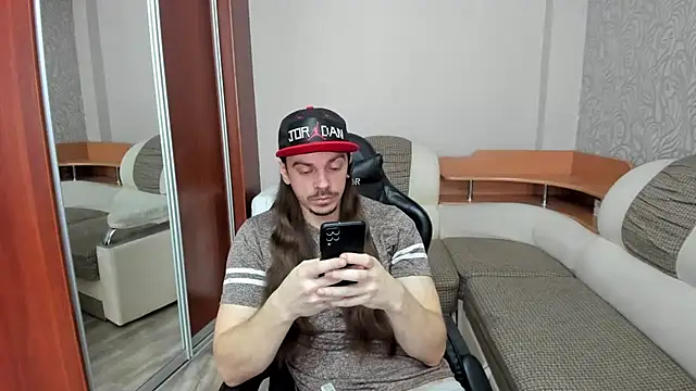 AlansonofDaddy webcam