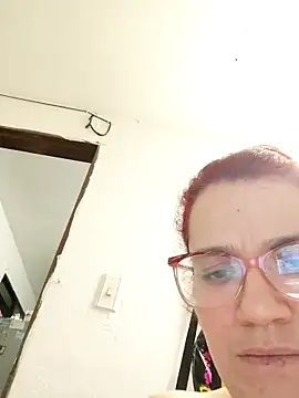 karlythoth@xh webcam