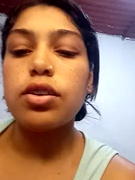 Webcam Model (Putaalexa)  is live.Free join now!