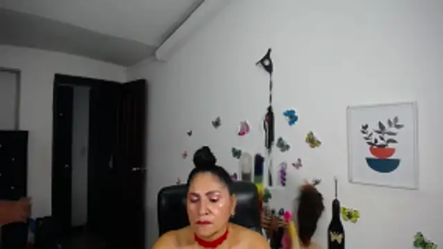 mature_bigboobs10 webcam