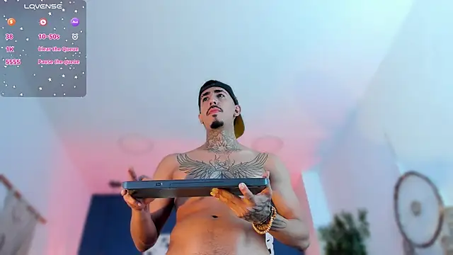 Donovan_Desmond webcam