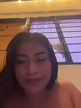 lunaarosse - LunaaRosse's free webcam