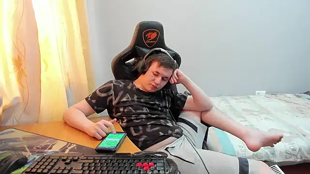 iliaskrislove webcam