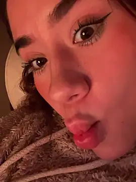 im_valen_cute - Im_Valen_Cute's free webcam - UK Sex Cams