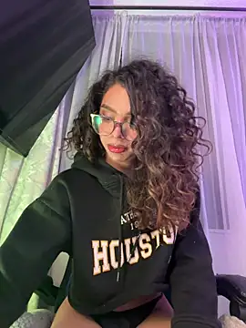 Samantha_Bernardo webcam