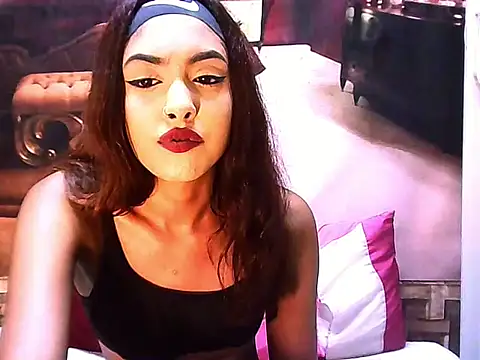 IndianPretty14u2Luv webcam