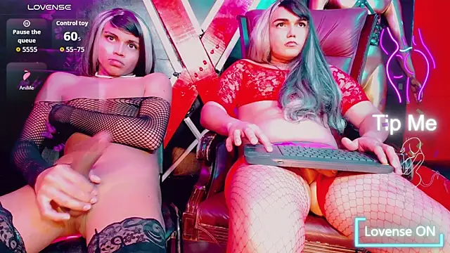 Cristal_and_noha webcam