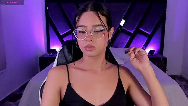 VictoriaMonroee_ webcam