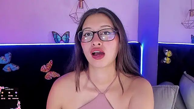 Anastasia_Whitee webcam