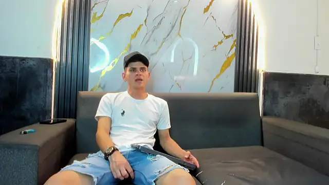 liam_coleman25 webcam