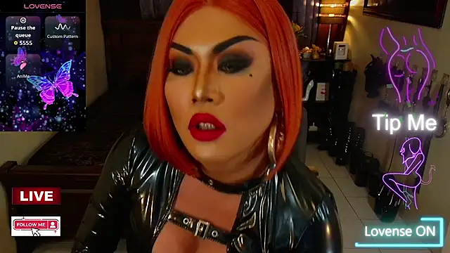 xCumOnOverMex webcam