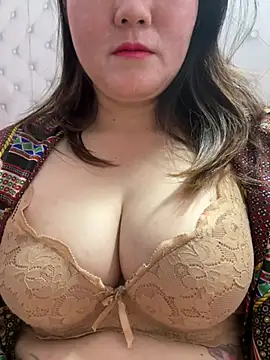 Webcam Model (Ory22)  is live.Free join now!