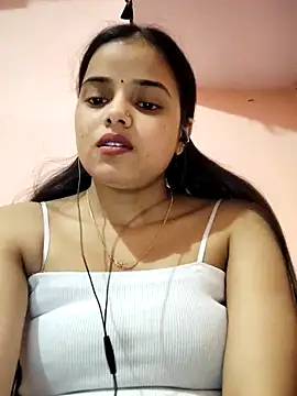 Webcam Model (Ruchi_1)  is live.Free join now!