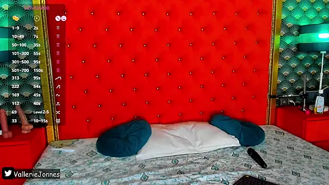 VallerieJones webcam