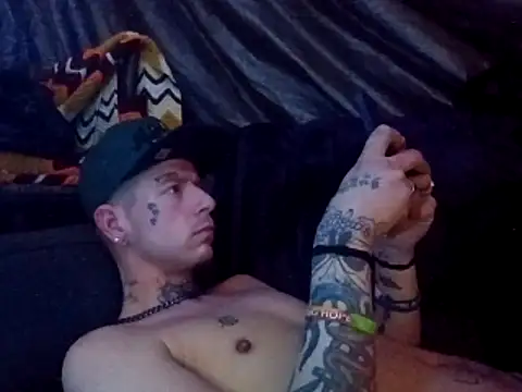 whitetrashsag420 webcam