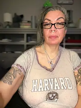 dieseldame1313 webcam