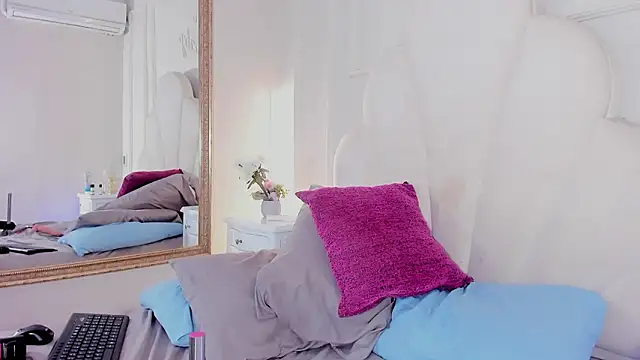 Kaylachannell webcam