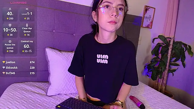 Natalye_23 webcam