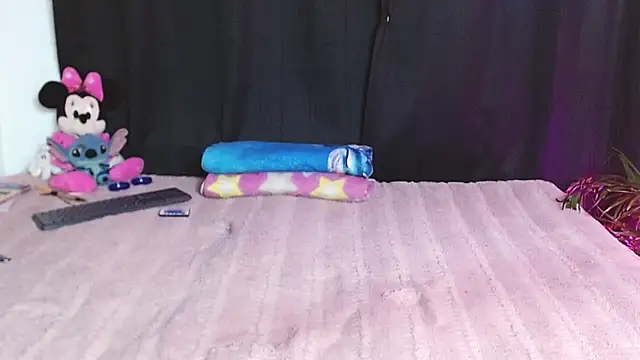 Alejandradoll777 webcam