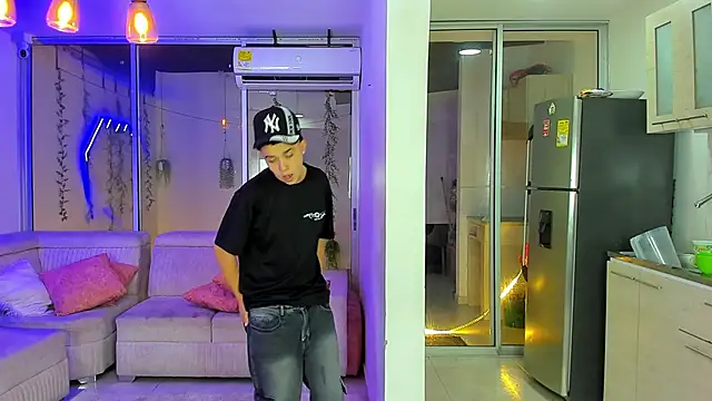 Houseofwarrios webcam