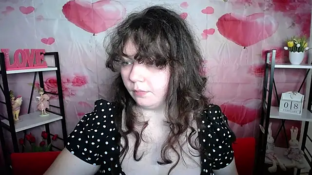 NeonilaLisova webcam