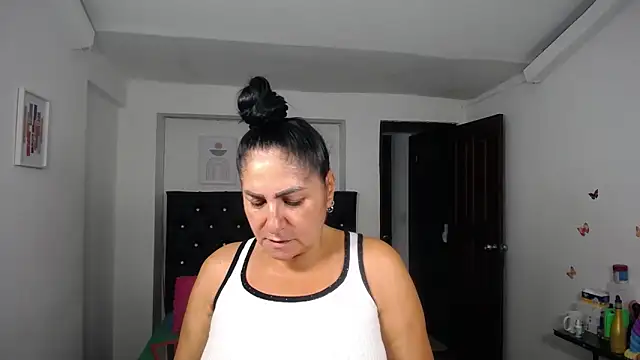 mature_bigboobs10 webcam