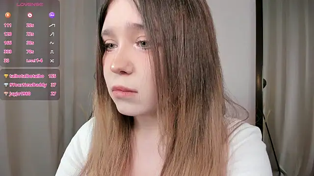 lina_glow - Lina_Glow's free webcam