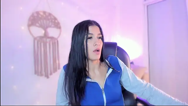 ginni_charlotte - Ginni_charlotte's free webcam