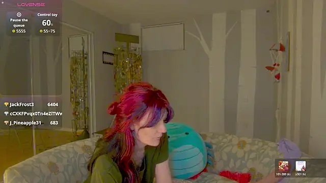 YourFavCanadianMILF webcam