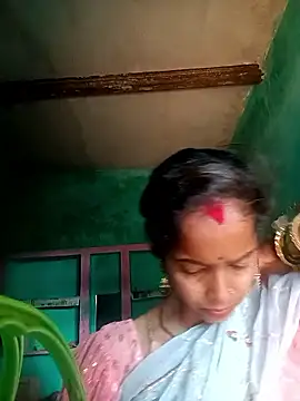 alisha_beby143 - Alisha_beby143's free webcam - UK Sex Cams