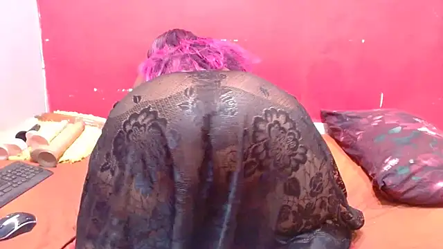 MatureBootyBabe4Uxx webcam