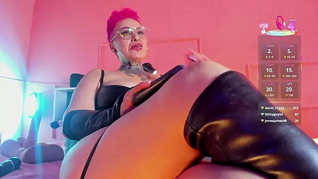 MATURE_HARDCORE webcam