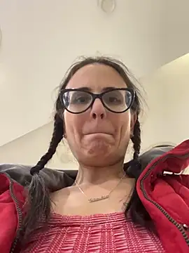 natakitten (F milf) - Take bus 🚌 to Starbucks nude, only 🧥