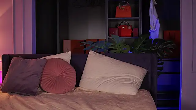 Monique_Celeste webcam