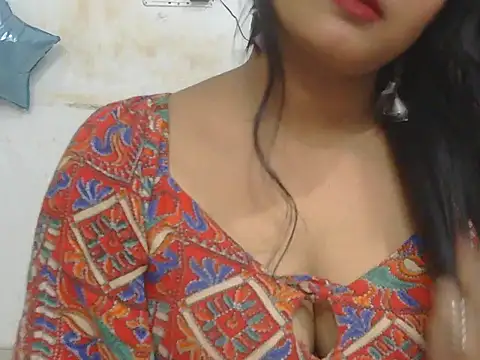 POOJA_199 webcam