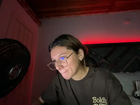 alison_parkerr26 webcam