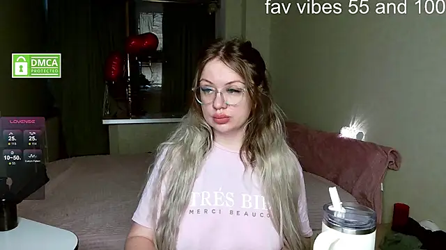 elven_dreams_ webcam