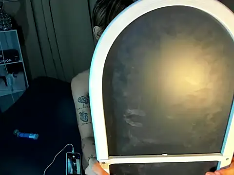 ClassyTemptressX webcam