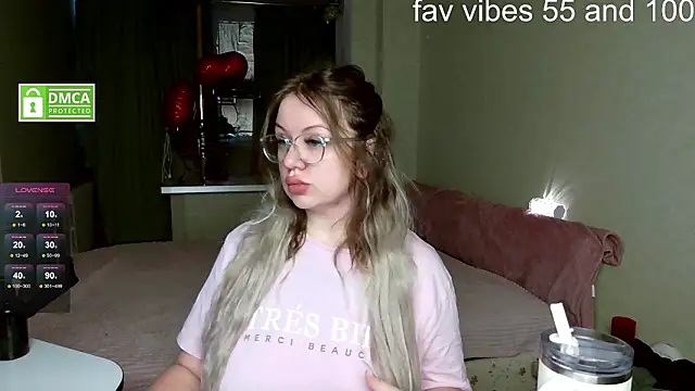 elven_dreams_ webcam