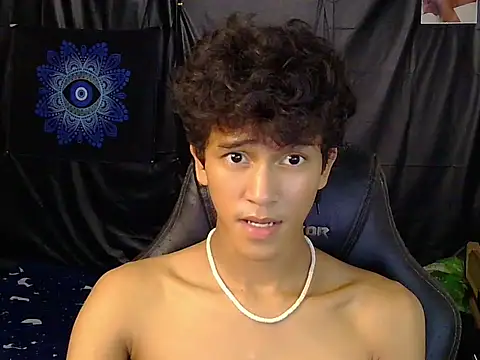 hugekenbigcock webcam