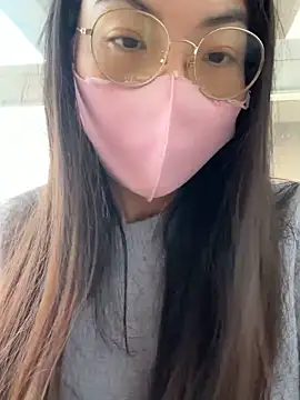 美女FerFairy在线直播