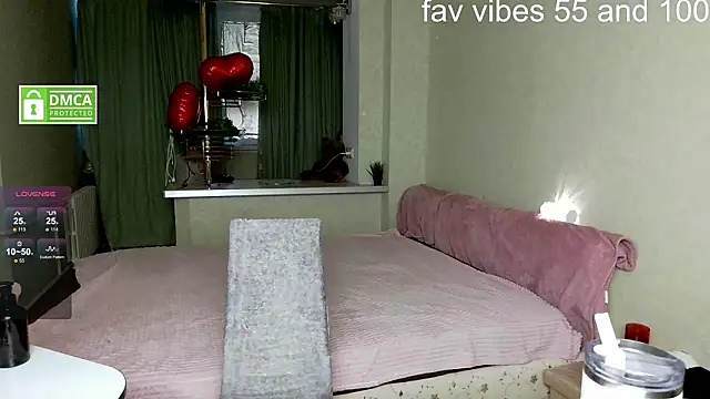 elven_dreams_ webcam