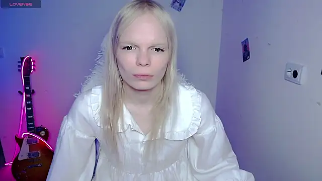 Emily_Nyaffee webcam