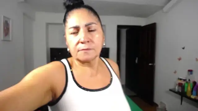 mature_bigboobs10 webcam