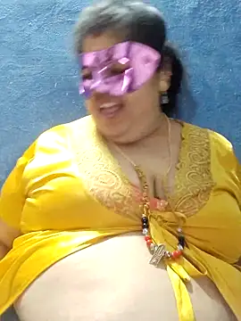 tamilthanushri webcam